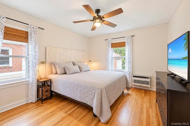 61 Stephen Place, Valley Stream, NY 11580