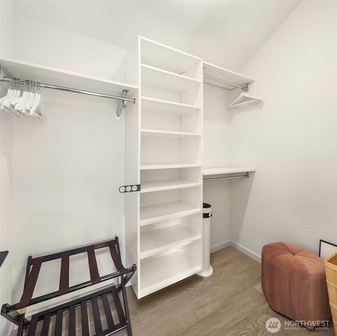 411 B NE 80th Street, Seattle, WA 98115