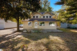 6531 Bixler Road, Beulah, MI 49617