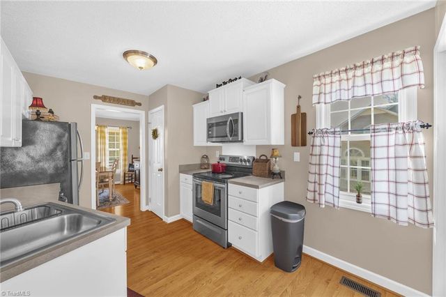 8404 Coachman Lane, Rural Hall, NC 27045