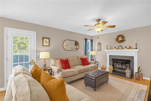8404 Coachman Lane, Rural Hall, NC 27045