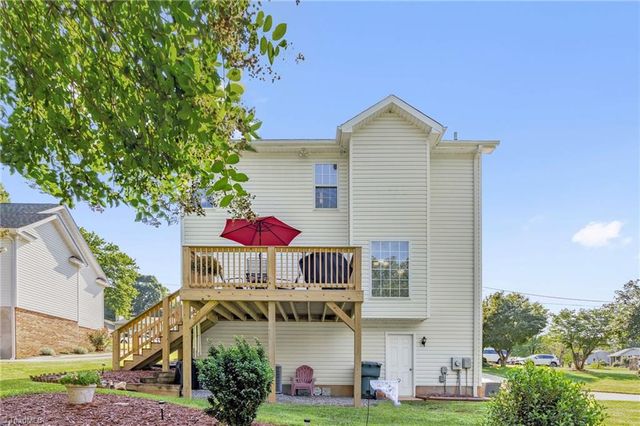 8404 Coachman Lane, Rural Hall, NC 27045