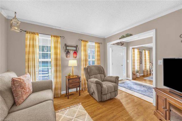 8404 Coachman Lane, Rural Hall, NC 27045