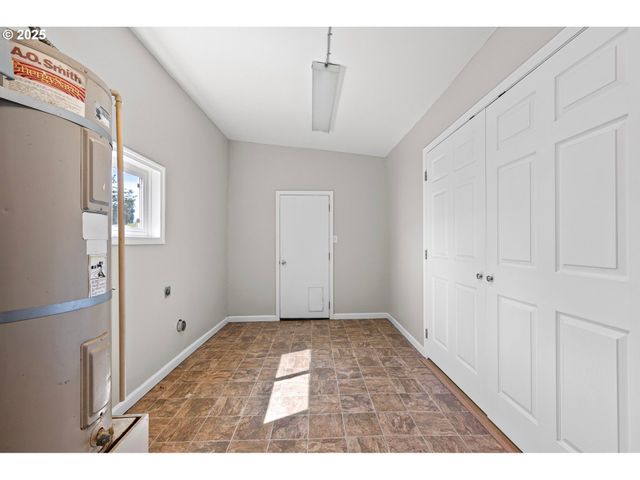32791 E LINCOLN Way, Coburg, OR 97408