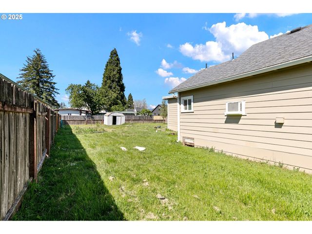 32791 E LINCOLN Way, Coburg, OR 97408