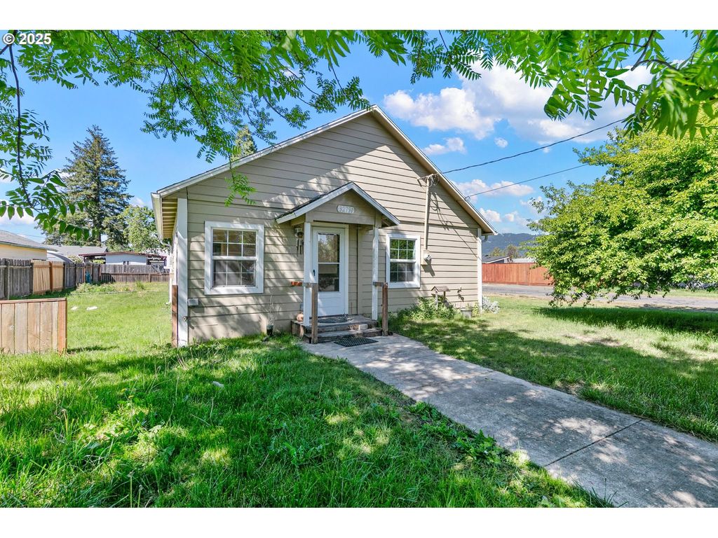 32791 E LINCOLN Way, Coburg, OR 97408