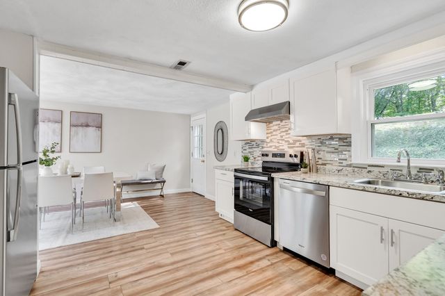 857 Gay St, Westwood, MA 02090