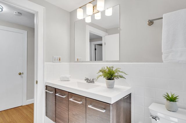 857 Gay St, Westwood, MA 02090