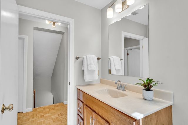 857 Gay St, Westwood, MA 02090