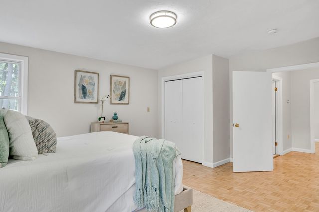 857 Gay St, Westwood, MA 02090