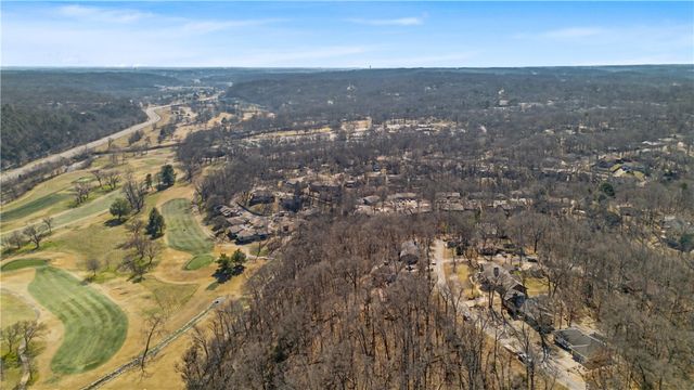 13 Blenheim Lane, Bella Vista, AR 72715