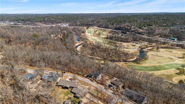 13 Blenheim Lane, Bella Vista, AR 72715