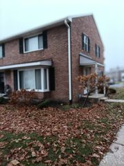 41 Indianwood Boulevard 41, Park Forest, IL 60466