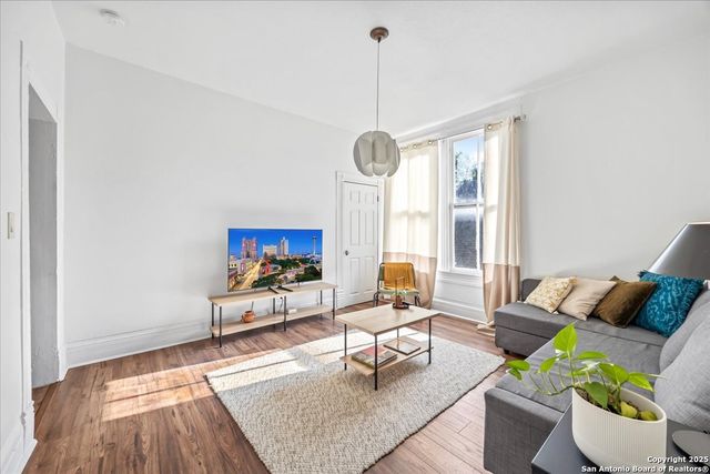 302 Lamar, San Antonio, TX 78202