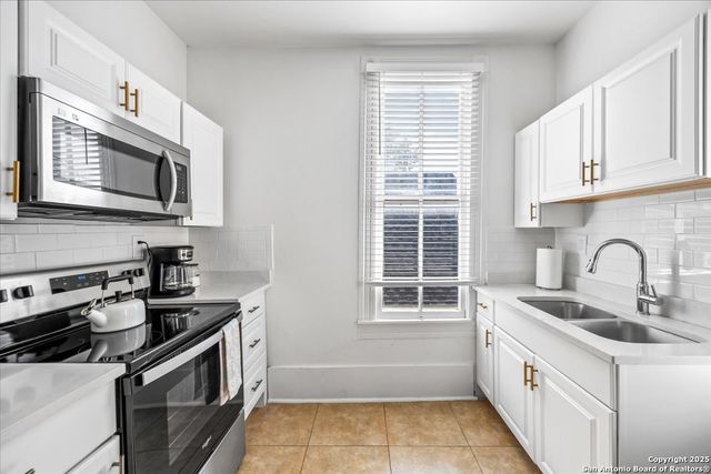 302 Lamar, San Antonio, TX 78202