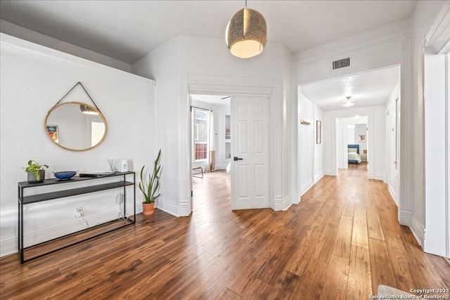 302 Lamar, San Antonio, TX 78202