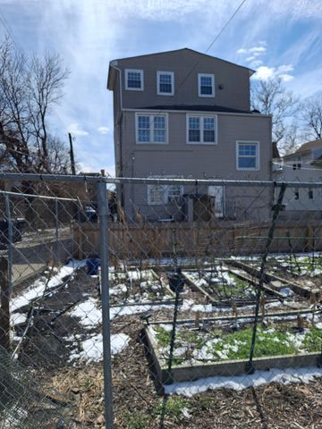 864 E 87th Place, Chicago, IL 60619