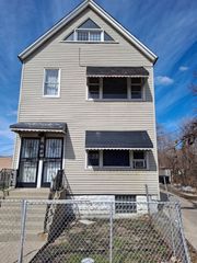 864 E 87th Place, Chicago, IL 60619