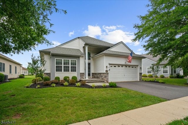 79 Renaissance Blvd, Franklin Twp., NJ 08873