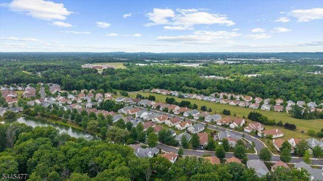 79 Renaissance Blvd, Franklin Twp., NJ 08873