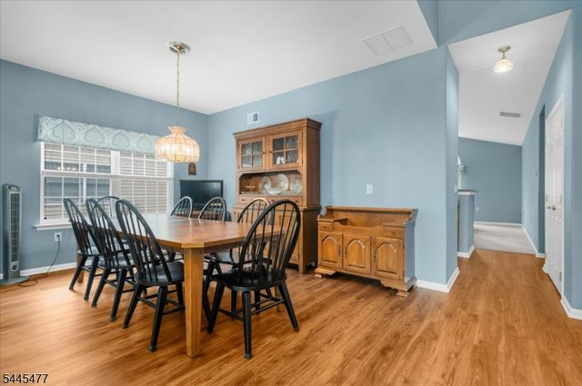 79 Renaissance Blvd, Franklin Twp., NJ 08873