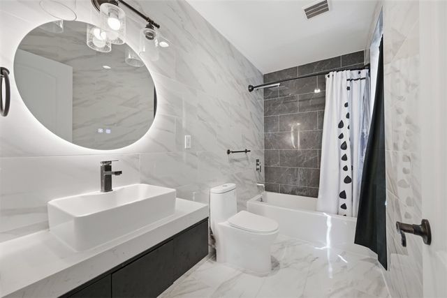 5204 Duncan St, Lawrenceville, PA 15201