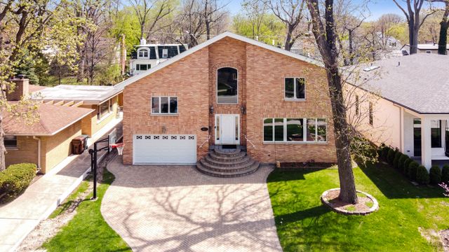9021 Keeler Avenue, Skokie, IL 60076