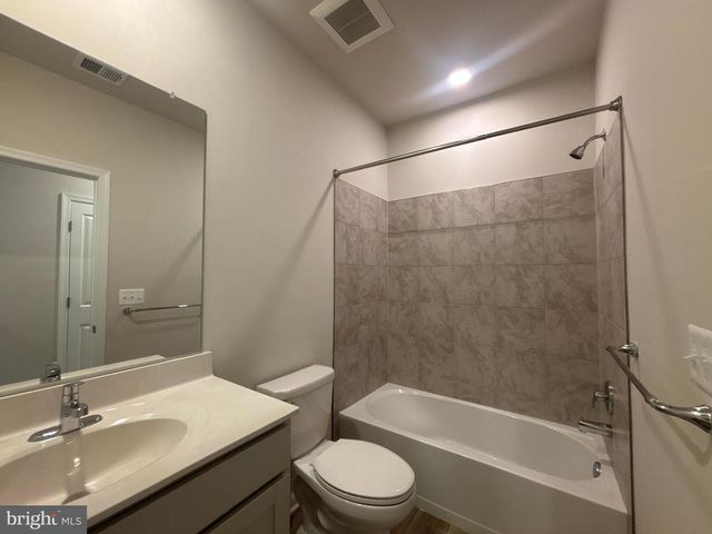 42635 DARALA DR, Ashburn, VA 20147