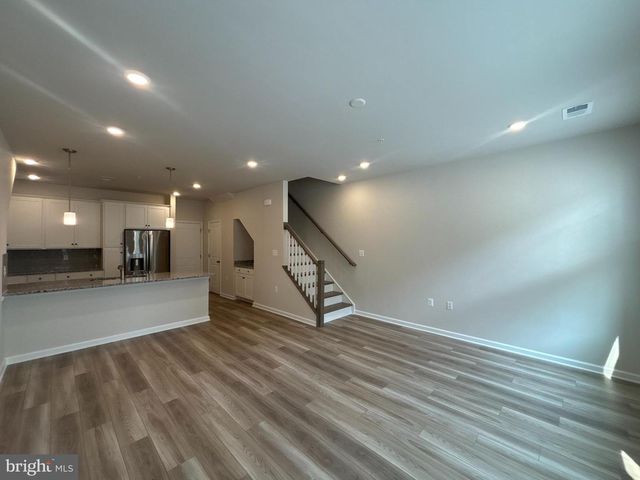 42635 DARALA DR, Ashburn, VA 20147