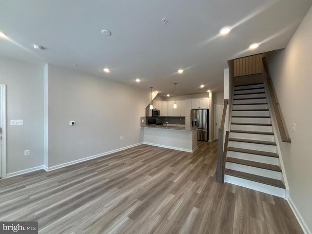 42635 DARALA DR, Ashburn, VA 20147