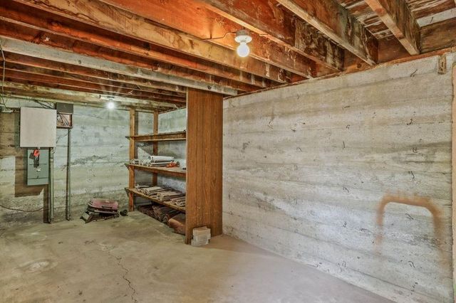 1927 S Mount Vernon Dr, Spokane, WA 99223