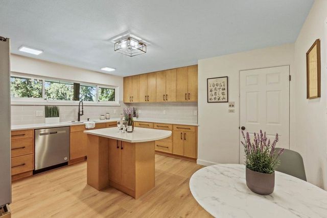 1927 S Mount Vernon Dr, Spokane, WA 99223