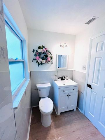 1300 21ST STREET S, St Petersburg, FL 33712