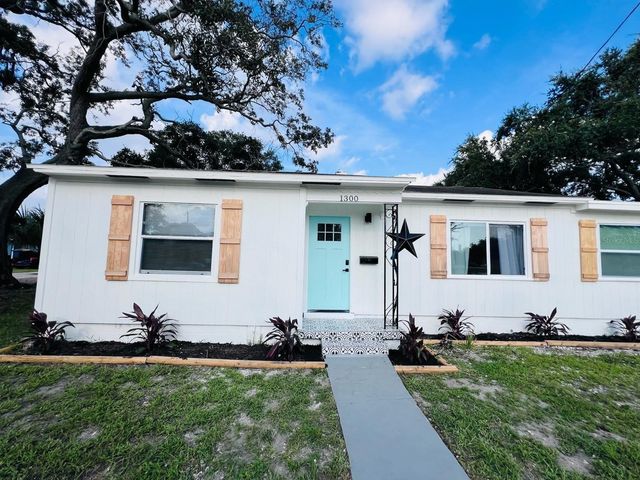 1300 21ST STREET S, St Petersburg, FL 33712
