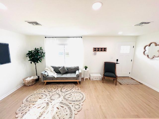 1300 21ST STREET S, St Petersburg, FL 33712