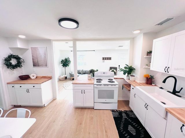 1300 21ST STREET S, St Petersburg, FL 33712