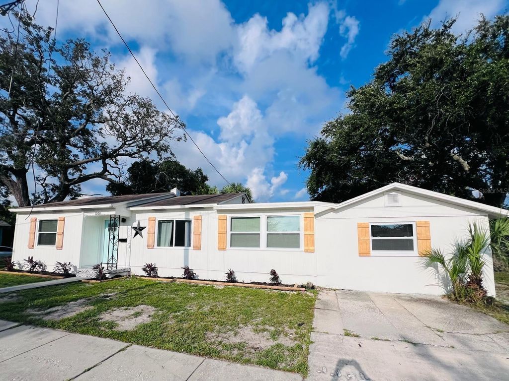 1300 21ST STREET S, St Petersburg, FL 33712