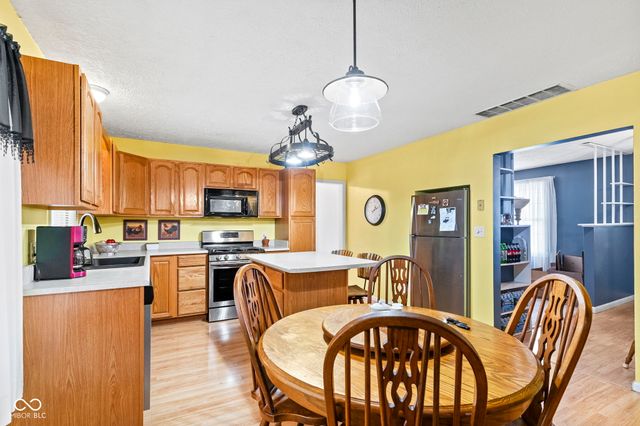 1112 Washington Avenue, Seymour, IN 47274