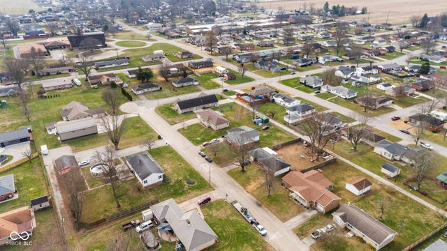 1112 Washington Avenue, Seymour, IN 47274
