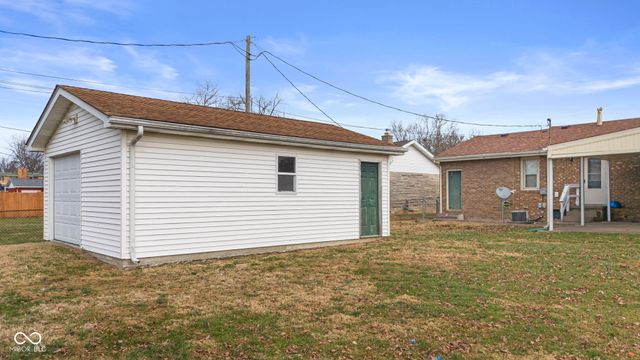 1112 Washington Avenue, Seymour, IN 47274