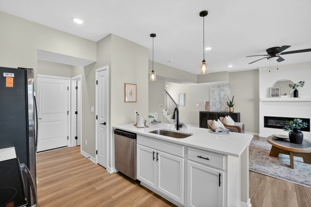 7000 Lake Ridge Avenue 74, Des Moines, IA 50320