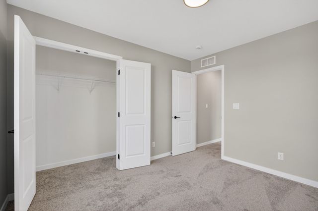 7000 Lake Ridge Avenue 74, Des Moines, IA 50320