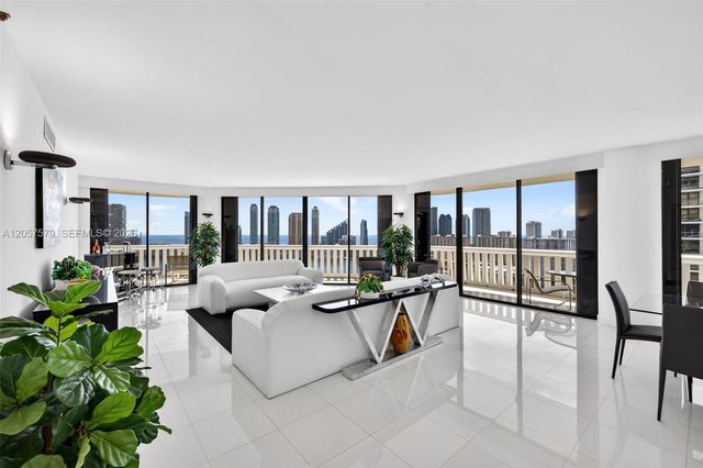 3000 Island Boulevard 2506, Aventura, FL 33160