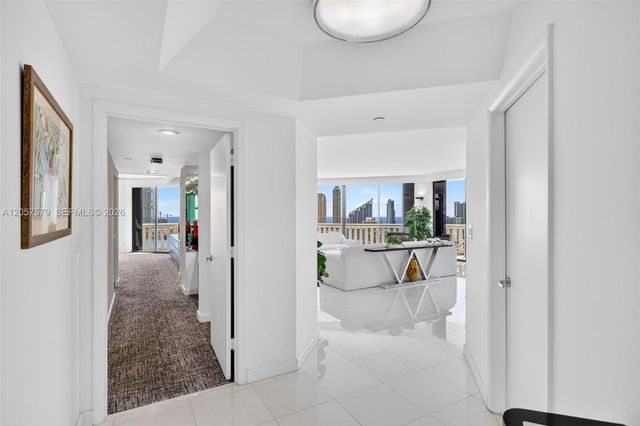 3000 Island Boulevard 2506, Aventura, FL 33160