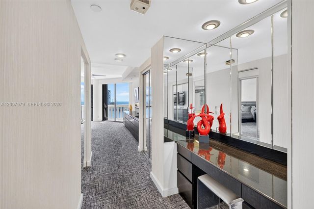 3000 Island Boulevard 2506, Aventura, FL 33160
