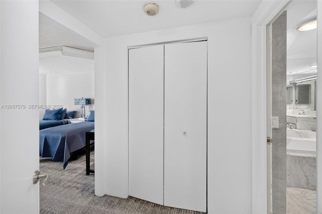 3000 Island Boulevard 2506, Aventura, FL 33160