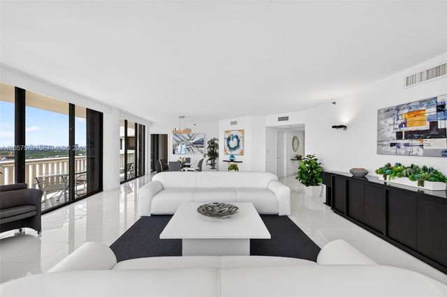 3000 Island Boulevard 2506, Aventura, FL 33160