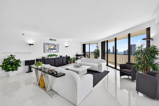 3000 Island Boulevard 2506, Aventura, FL 33160