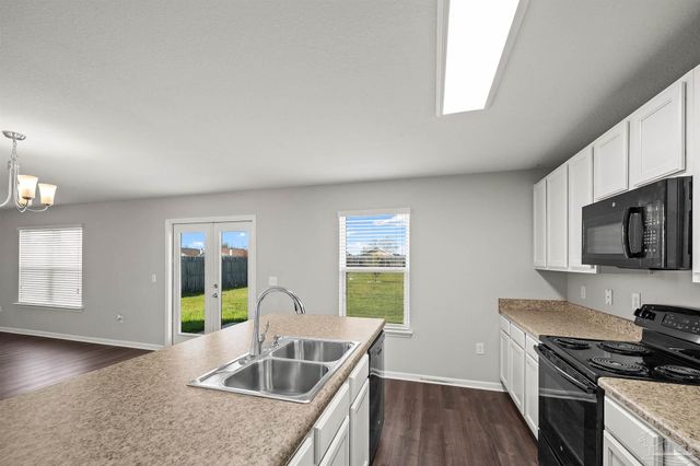 2238 Waltham St, Pensacola, FL 32505