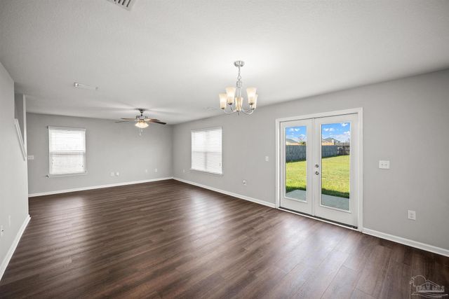 2238 Waltham St, Pensacola, FL 32505